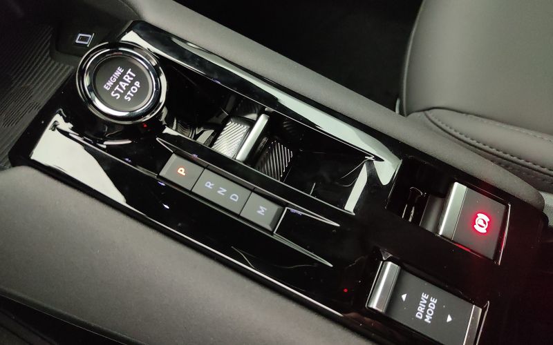 JUNIOR 1.2 136CV HYBRID EDCT6 SPECIALE